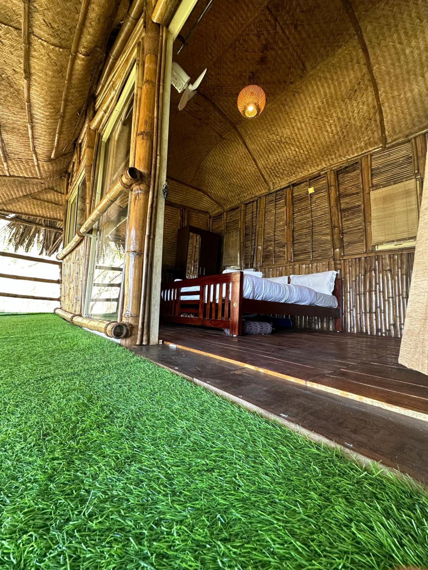 Sunset Valley Kerala Pool Resort - Serene Natural Forest Cottage Stay In Idukki With Sunrise & Sunset Panoramas, Natural Streams & Tranquil Summer Evenings Pīrmed 外观 照片