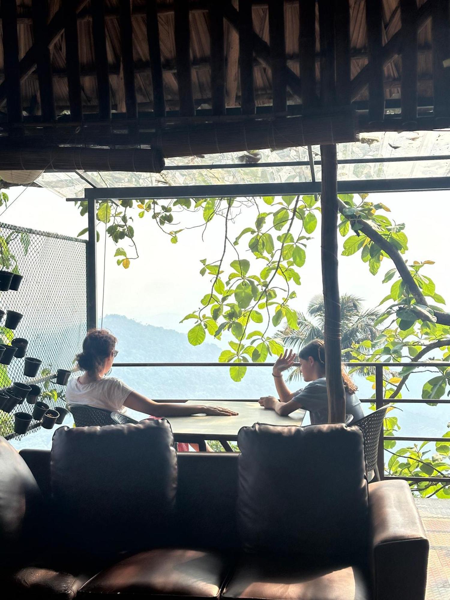Sunset Valley Kerala Pool Resort - Serene Natural Forest Cottage Stay In Idukki With Sunrise & Sunset Panoramas, Natural Streams & Tranquil Summer Evenings Pīrmed 外观 照片