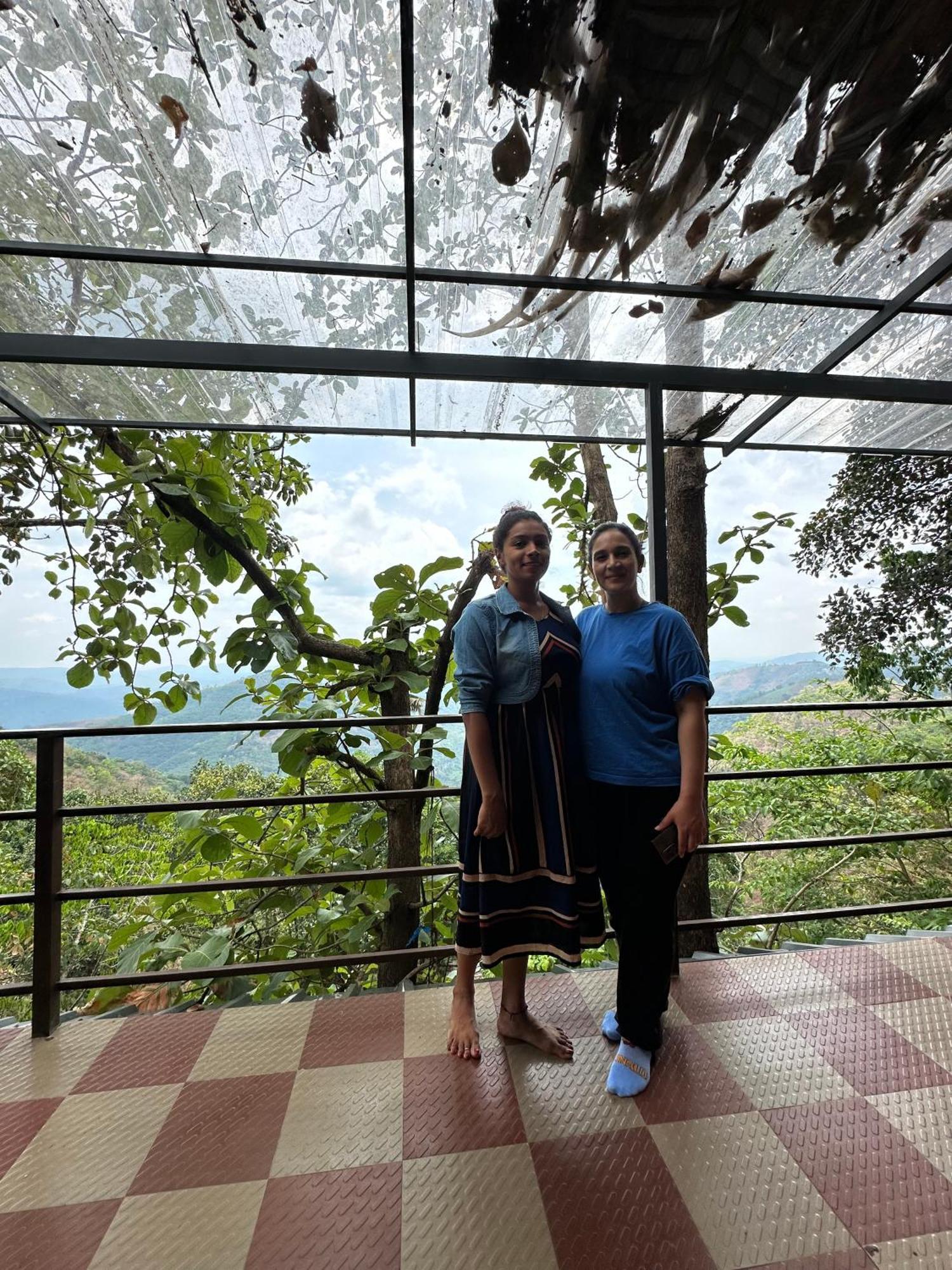 Sunset Valley Kerala Pool Resort - Serene Natural Forest Cottage Stay In Idukki With Sunrise & Sunset Panoramas, Natural Streams & Tranquil Summer Evenings Pīrmed 外观 照片