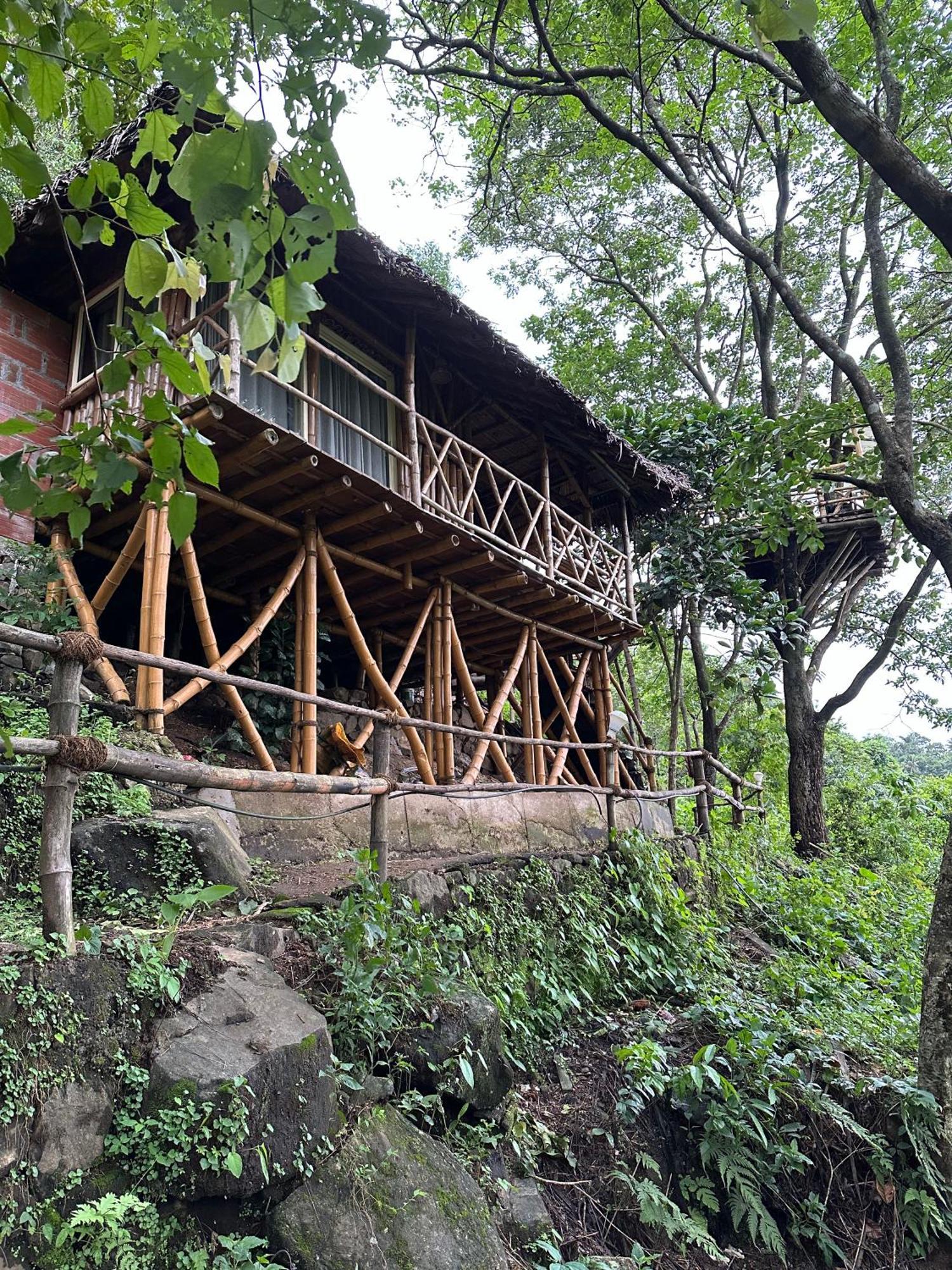 Sunset Valley Kerala Pool Resort - Serene Natural Forest Cottage Stay In Idukki With Sunrise & Sunset Panoramas, Natural Streams & Tranquil Summer Evenings Pīrmed 外观 照片