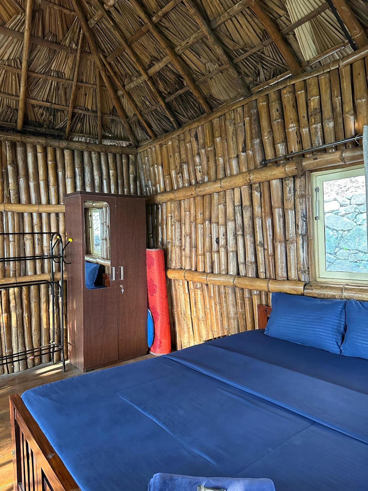 Sunset Valley Kerala Pool Resort - Serene Natural Forest Cottage Stay In Idukki With Sunrise & Sunset Panoramas, Natural Streams & Tranquil Summer Evenings Pīrmed 外观 照片