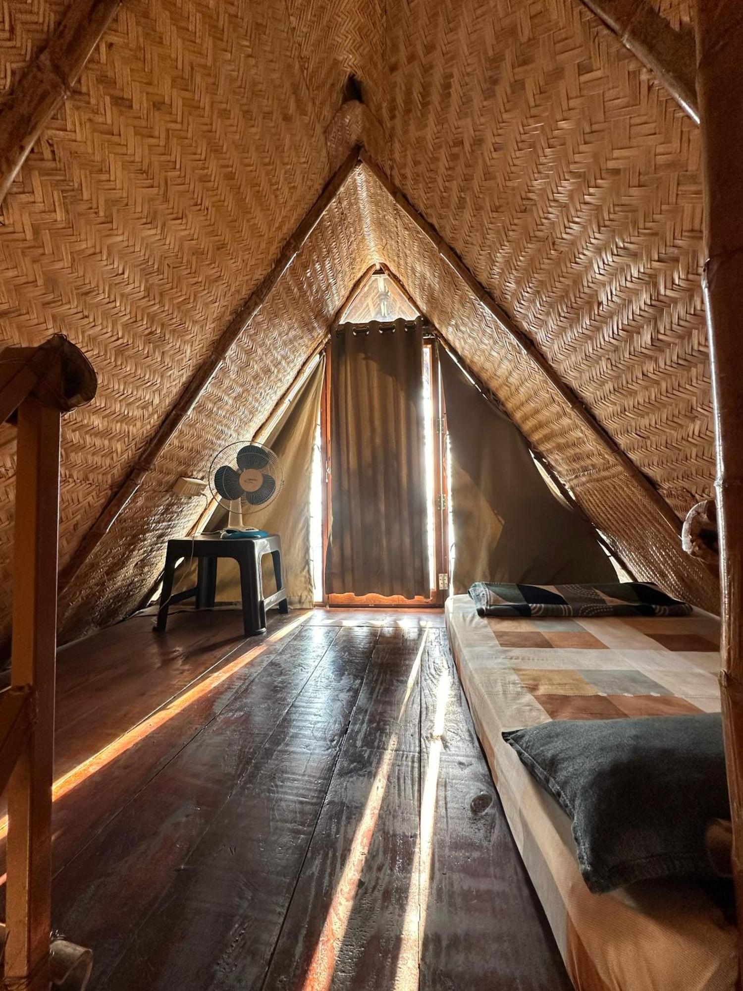 Sunset Valley Kerala Pool Resort - Serene Natural Forest Cottage Stay In Idukki With Sunrise & Sunset Panoramas, Natural Streams & Tranquil Summer Evenings Pīrmed 外观 照片