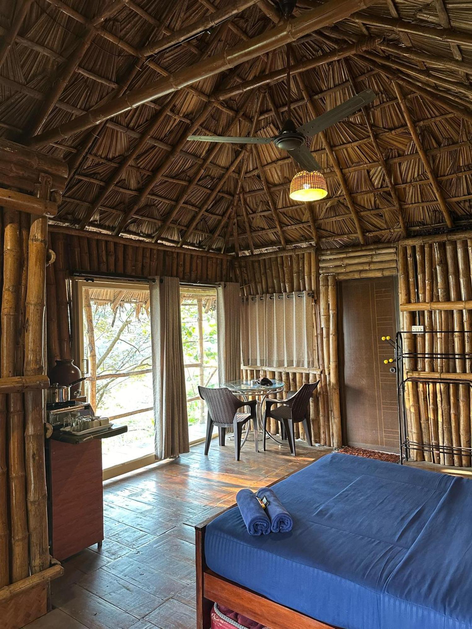 Sunset Valley Kerala Pool Resort - Serene Natural Forest Cottage Stay In Idukki With Sunrise & Sunset Panoramas, Natural Streams & Tranquil Summer Evenings Pīrmed 外观 照片